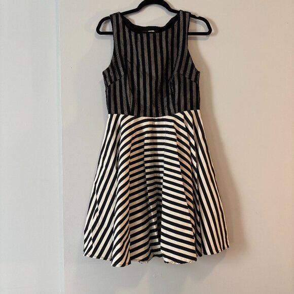Eva Franco Black & Cream Striped Dress Women's Size L - Picture 1 of 8